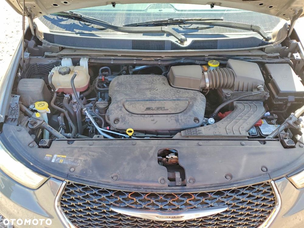 Chrysler Pacifica - 13