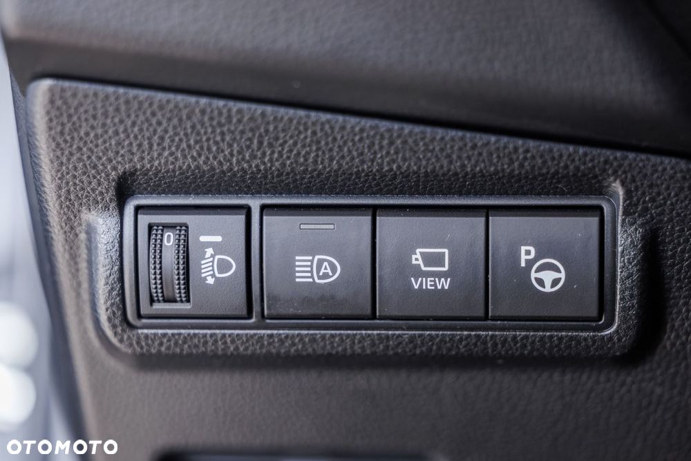 Toyota Corolla Cross - 32