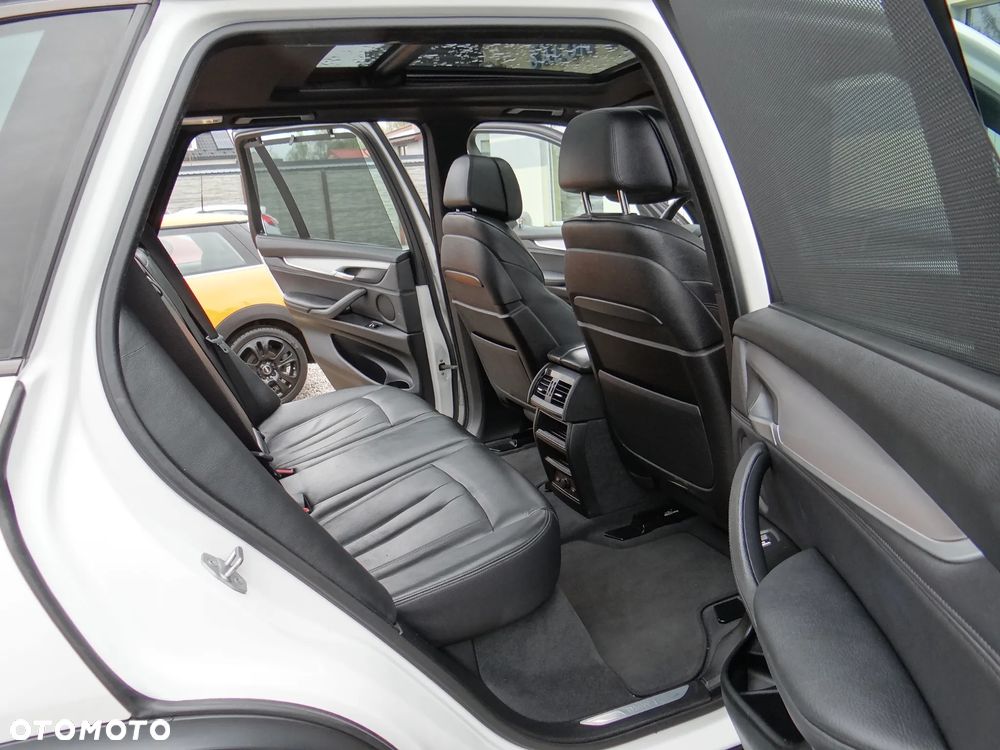 BMW X5 xDrive40d - 36