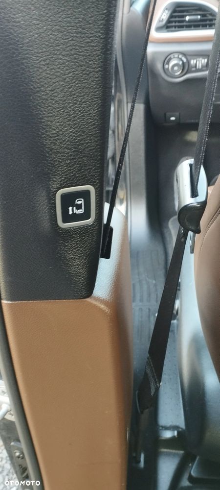 Chrysler Pacifica - 13