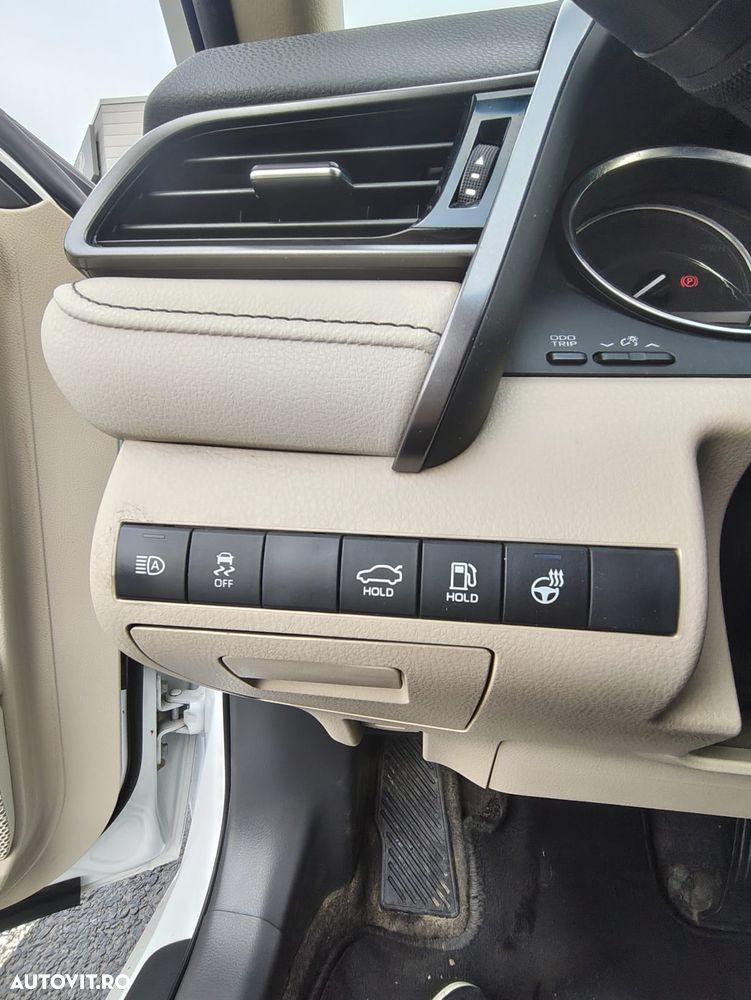 Toyota Camry 2.5 Dynamic - 7