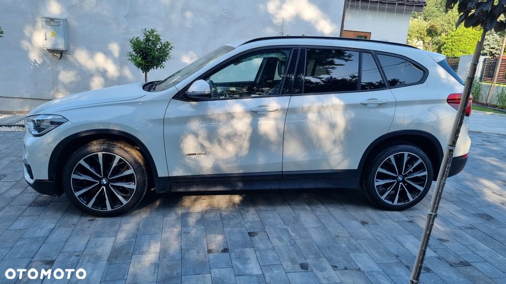 BMW X1 xDrive18d Sport Line sport - 8