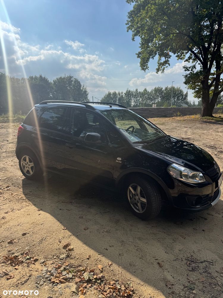 Suzuki SX4 1.9 DDiS DPF 4x4 Comfort - 13