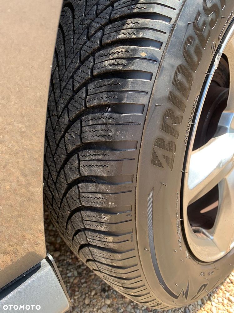 Ford Transit Connect - 22