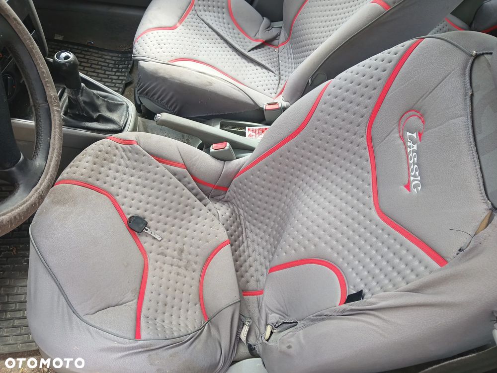 VOLKSWAGEN BORA LB7Z  fotel fotele kanapa deska kokpit podsufitka boczek boczki klamka - 7