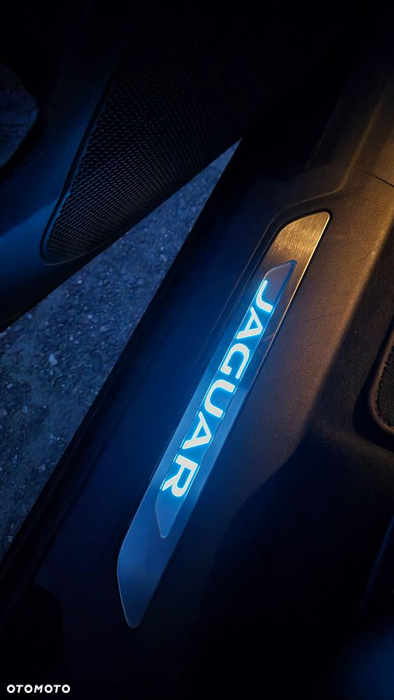 Jaguar F-Pace 2.0 i4D AWD Prestige - 21