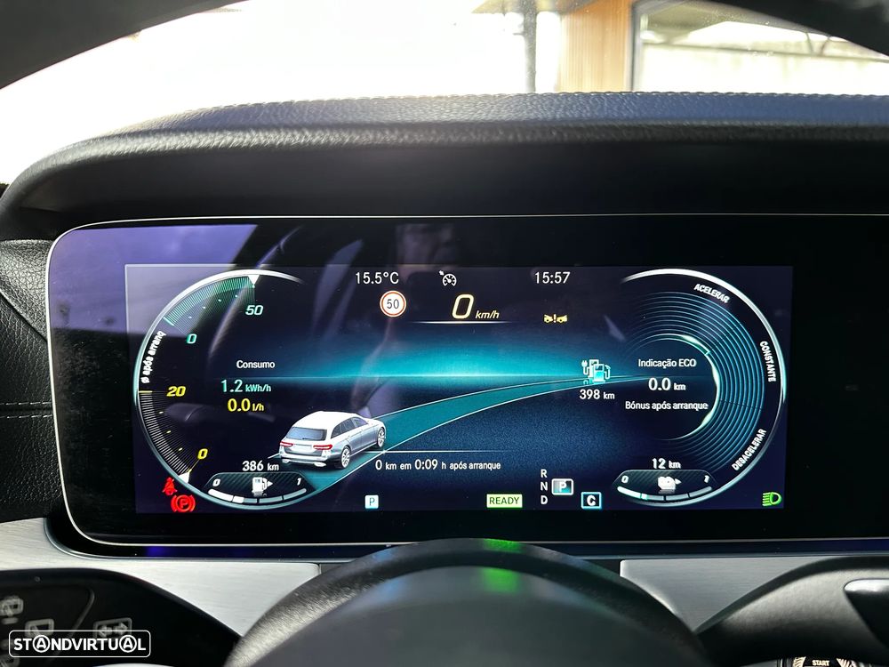 Mercedes-Benz E 300 de AMG Line - 26