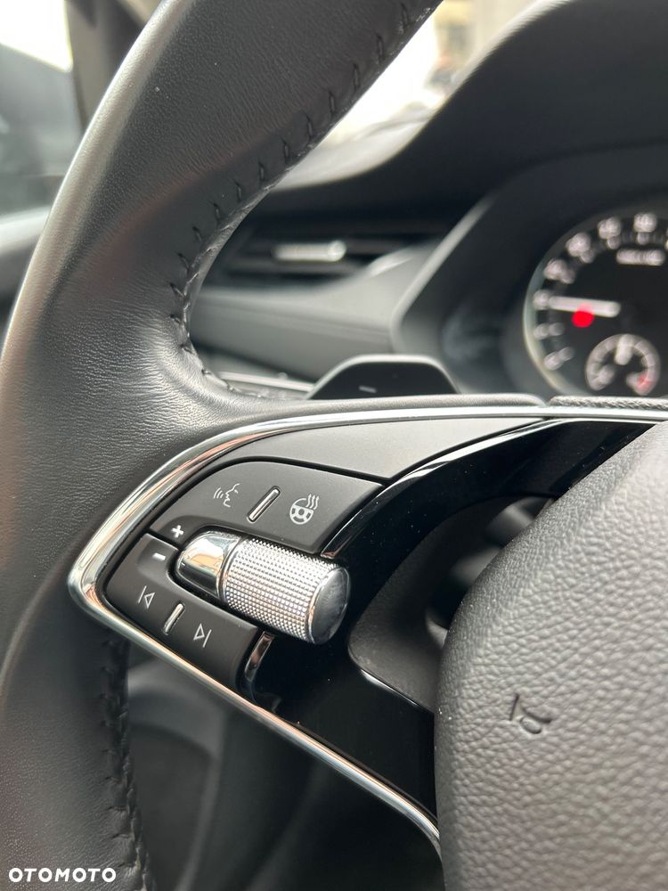 Skoda Octavia 2.0 TDI Ambition DSG - 28