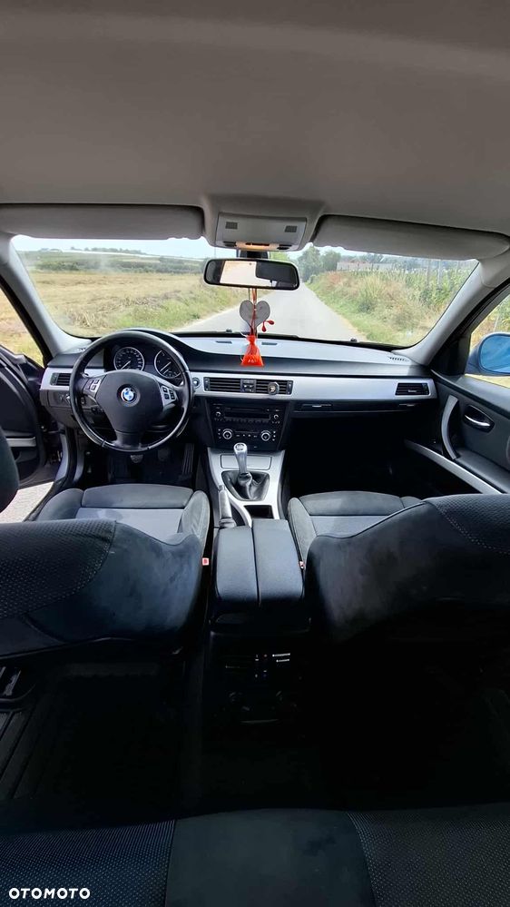 BMW Seria 3 ver-318d - 6