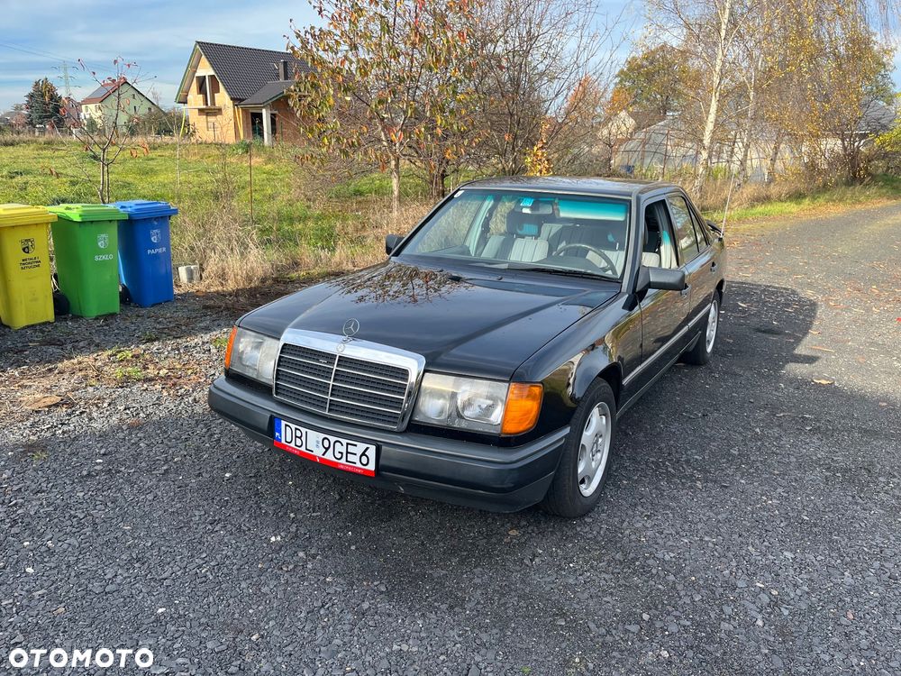 Mercedes-Benz W124 (1984-1993) - 13