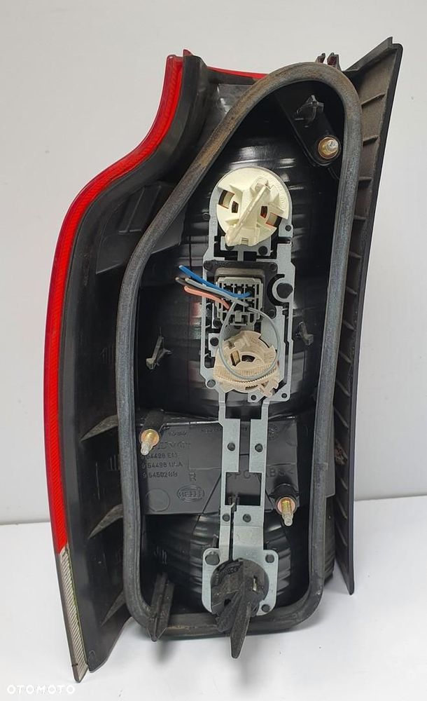 LAMPA PRAWY TYŁ TYLNA VOLVO V70 II LIFT 9154498 152862 EUROPA - 3