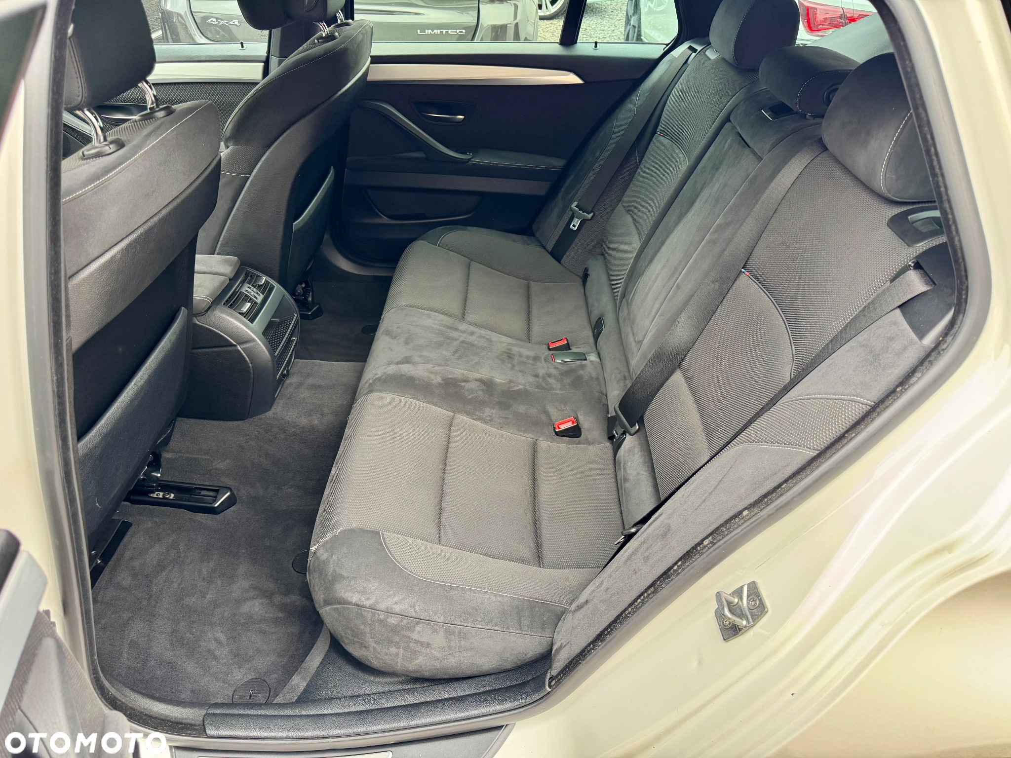 BMW Seria 5 520d Touring Sport-Aut - 17