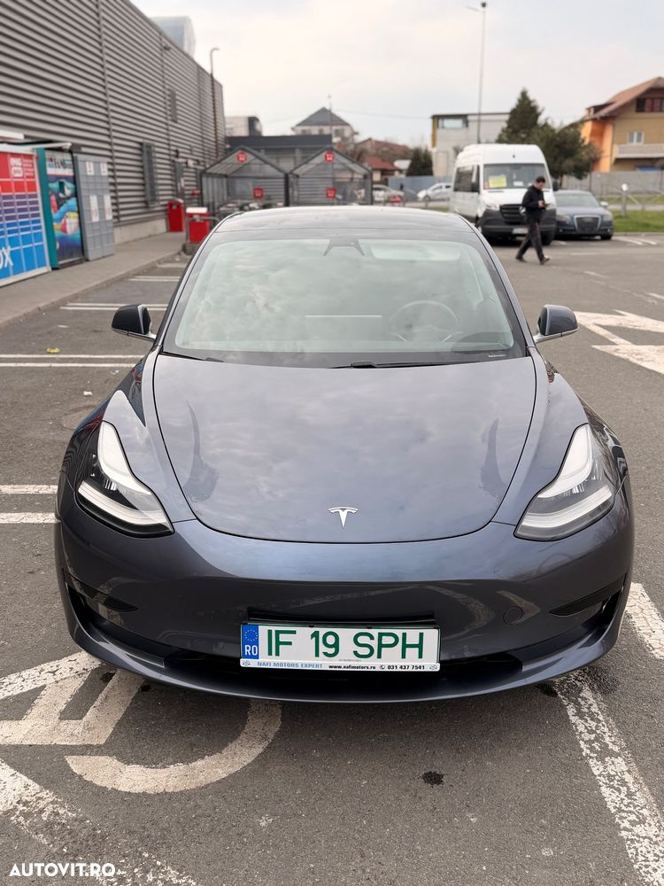 Tesla Model 3 Standard Reichweite Plus Hinterradantrieb - 1