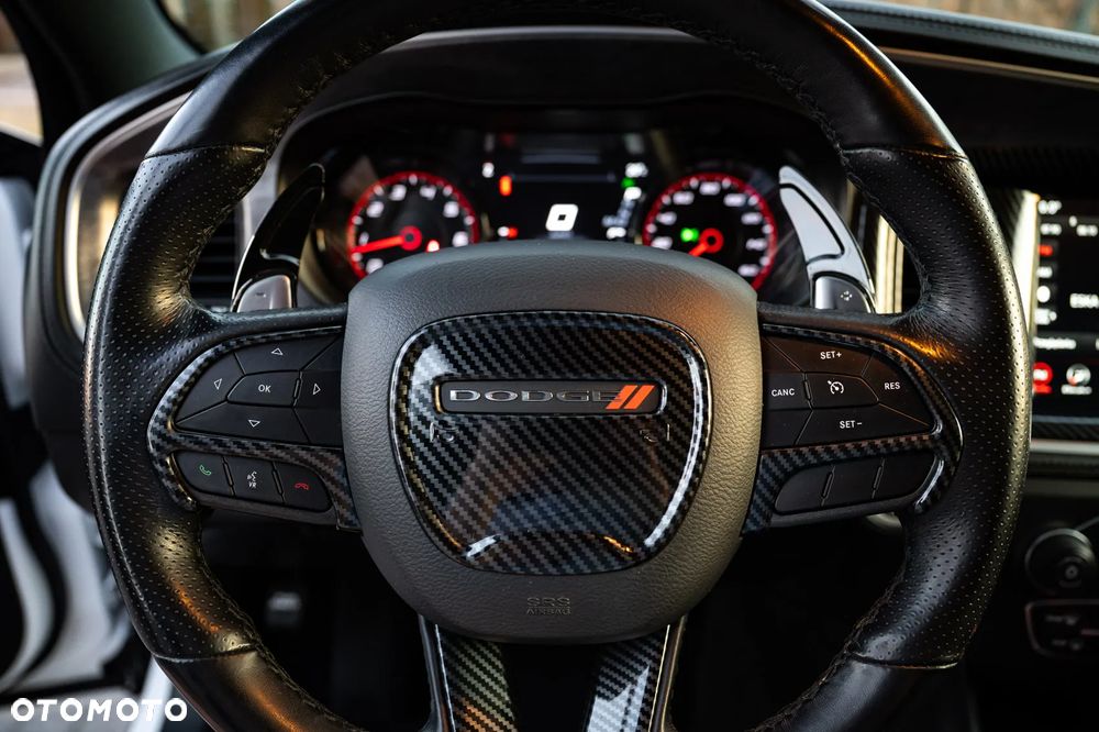Dodge Charger 5.7 R/T Daytona - 18