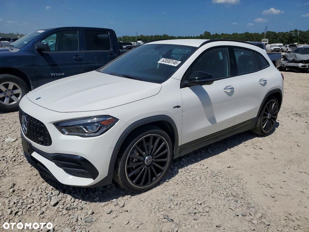 Mercedes-Benz GLA AMG 35 4-Matic - 9
