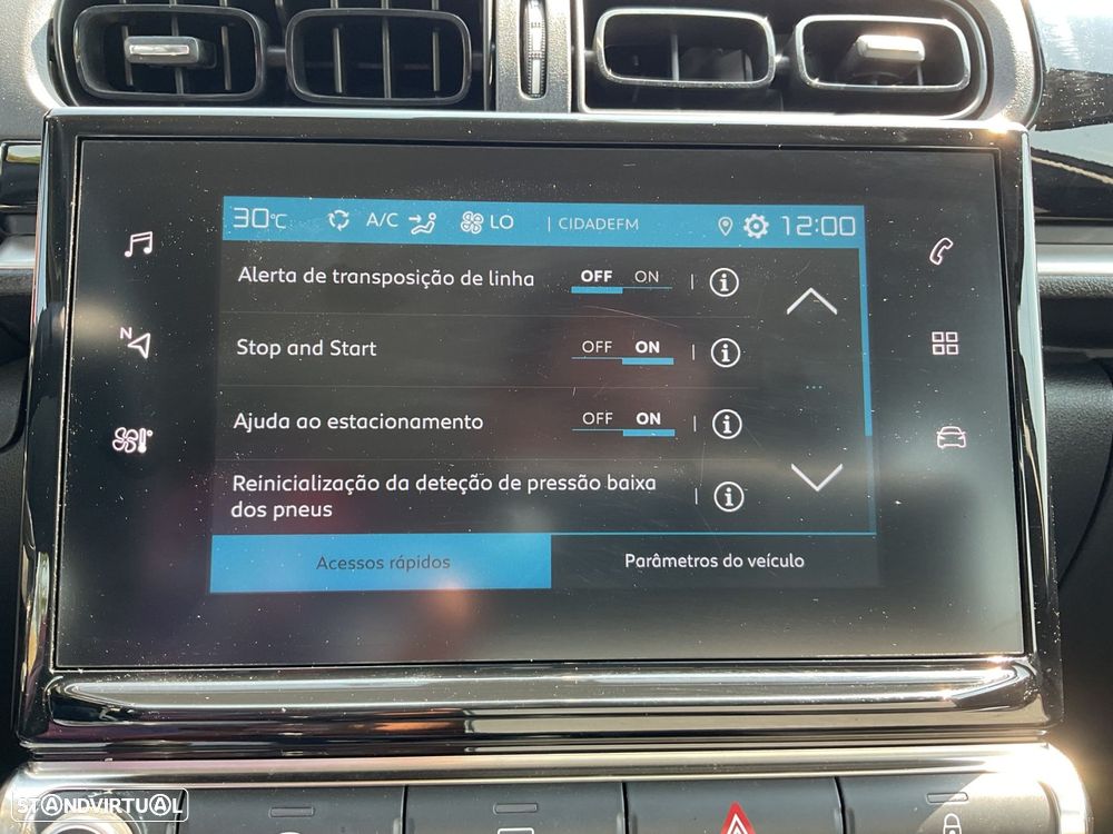 Citroën C3 1.2 PureTech Shine - 27