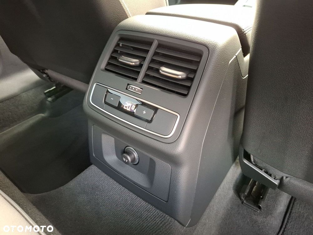 Audi A4 Allroad - 22
