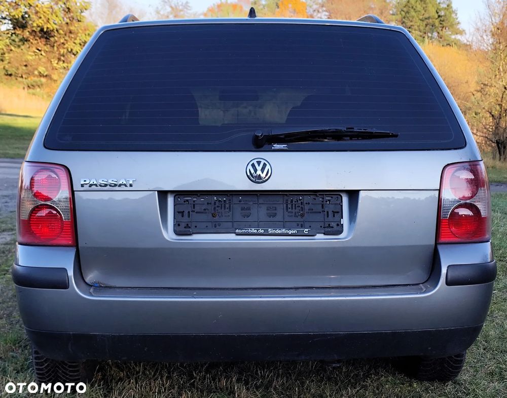 Volkswagen Passat 1.9 TDI Basis - 4