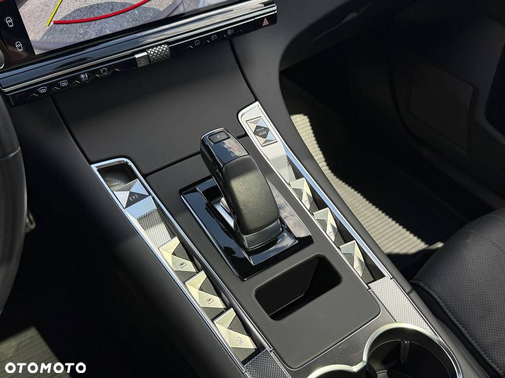 DS Automobiles DS 7 Crossback - 24