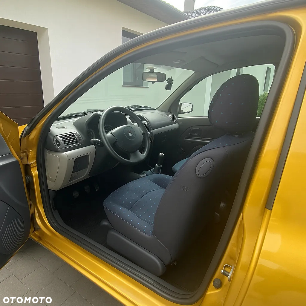 Renault Clio - 6