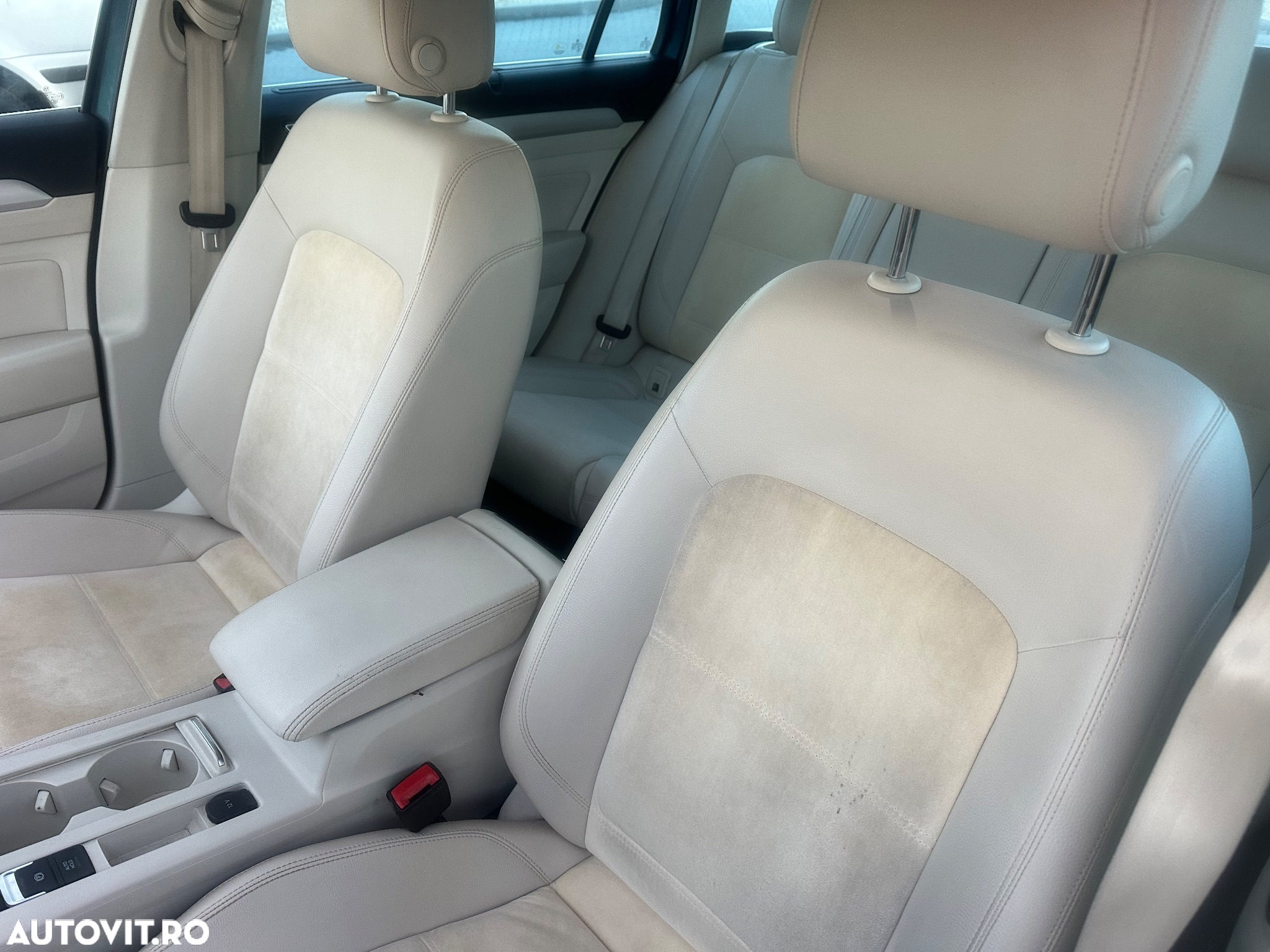Volkswagen Passat Variant 2.0 TDI DSG (BlueMotion Technology) Highline - 8