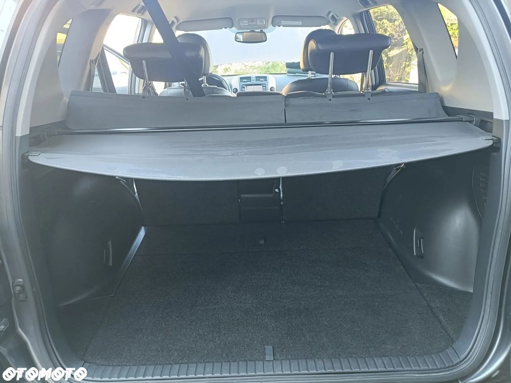 Toyota RAV4 2.2 D-4D 4x4 Executive - 26