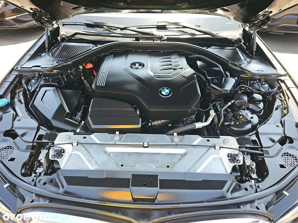 BMW Seria 3 330i M Sport - 15