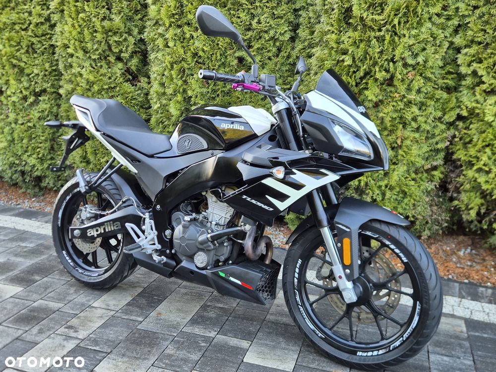 Aprilia Tuono - 1