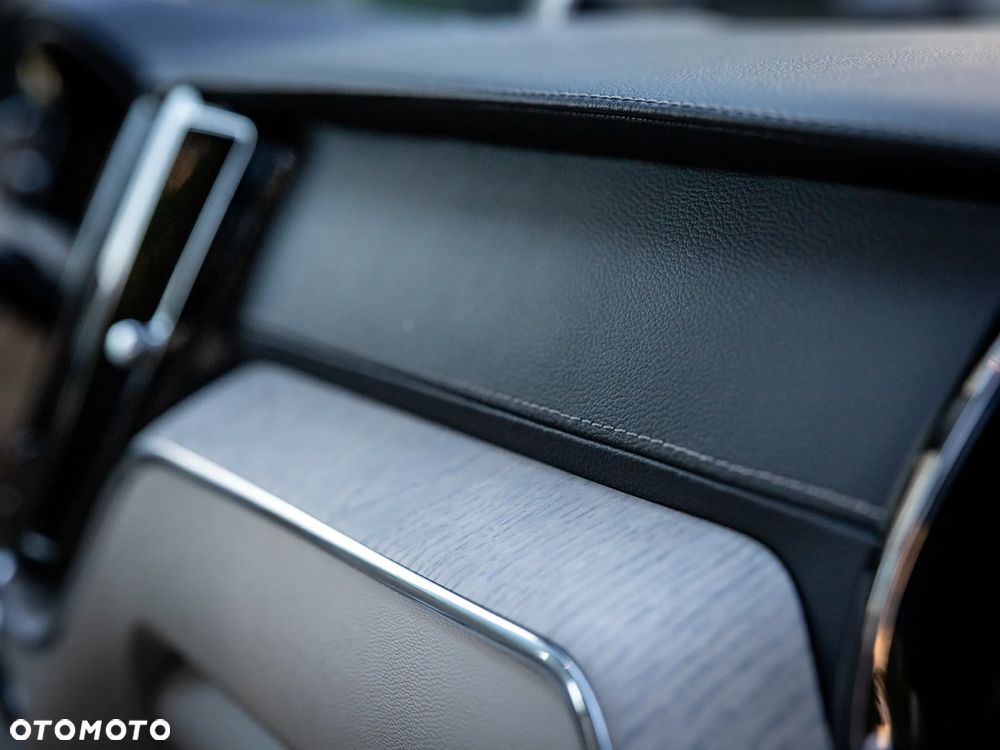 Volvo XC 60 D5 AWD Inscription - 30