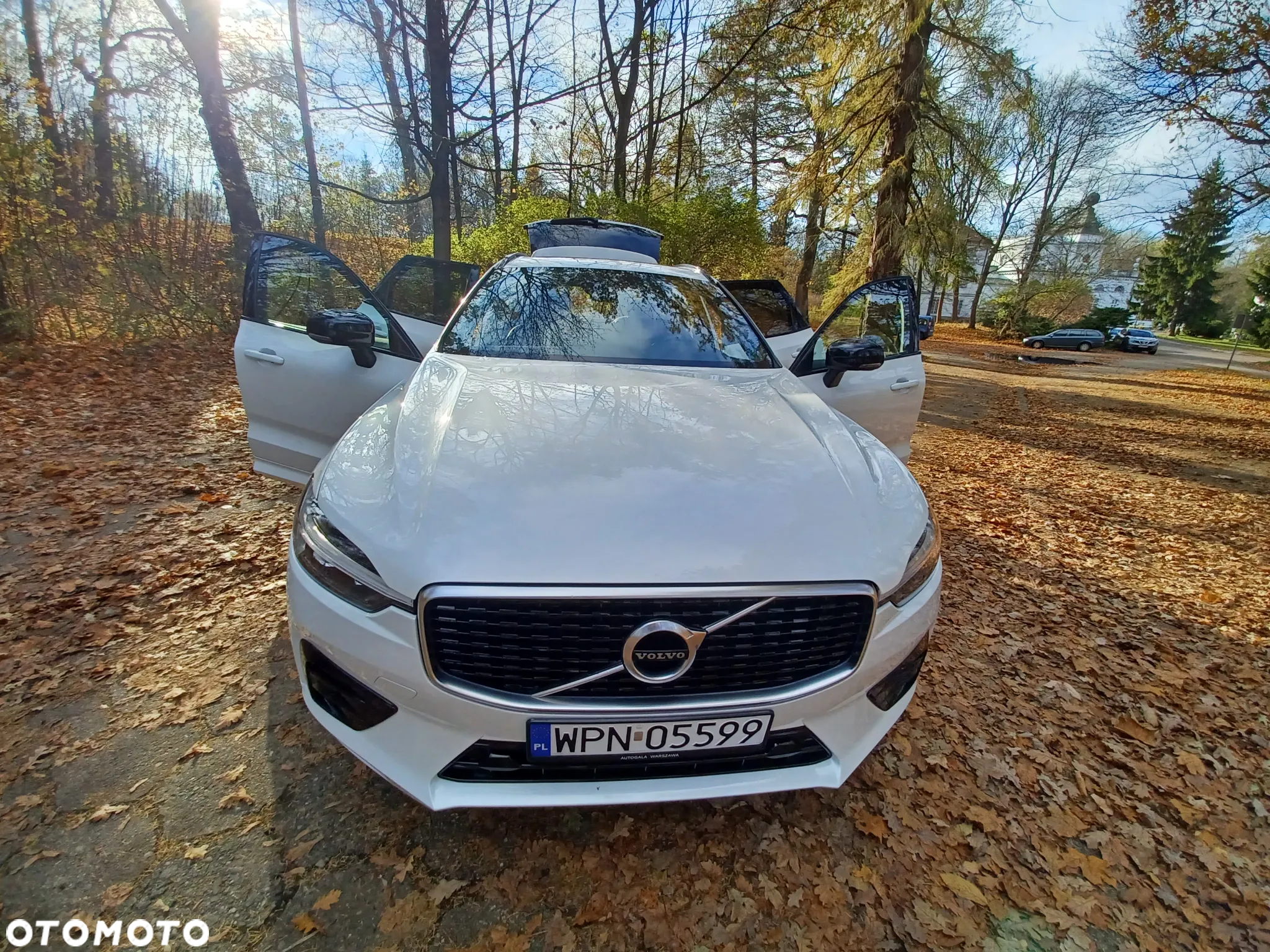 Volvo XC 60 T5 AWD R-Design - 10