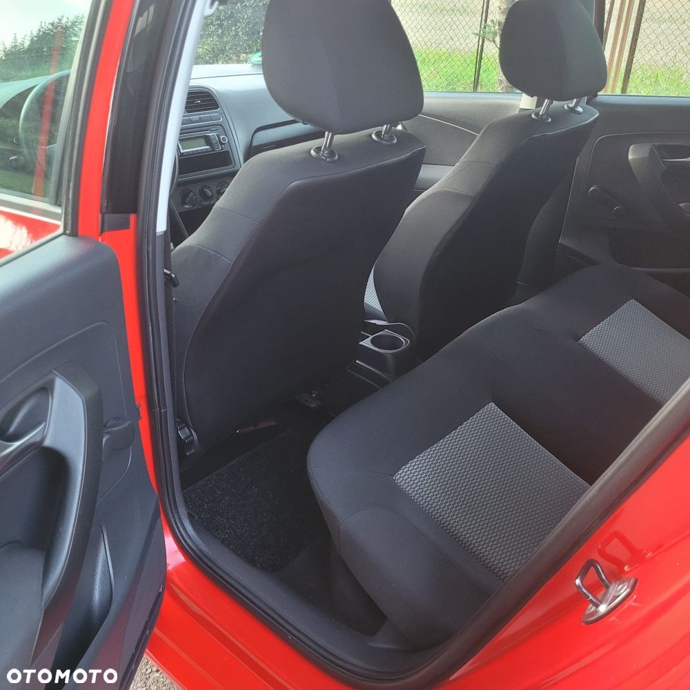 Volkswagen Polo - 13