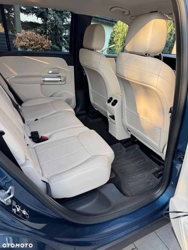 Mercedes-Benz GLB 250 8G-DCT Progressive - 11