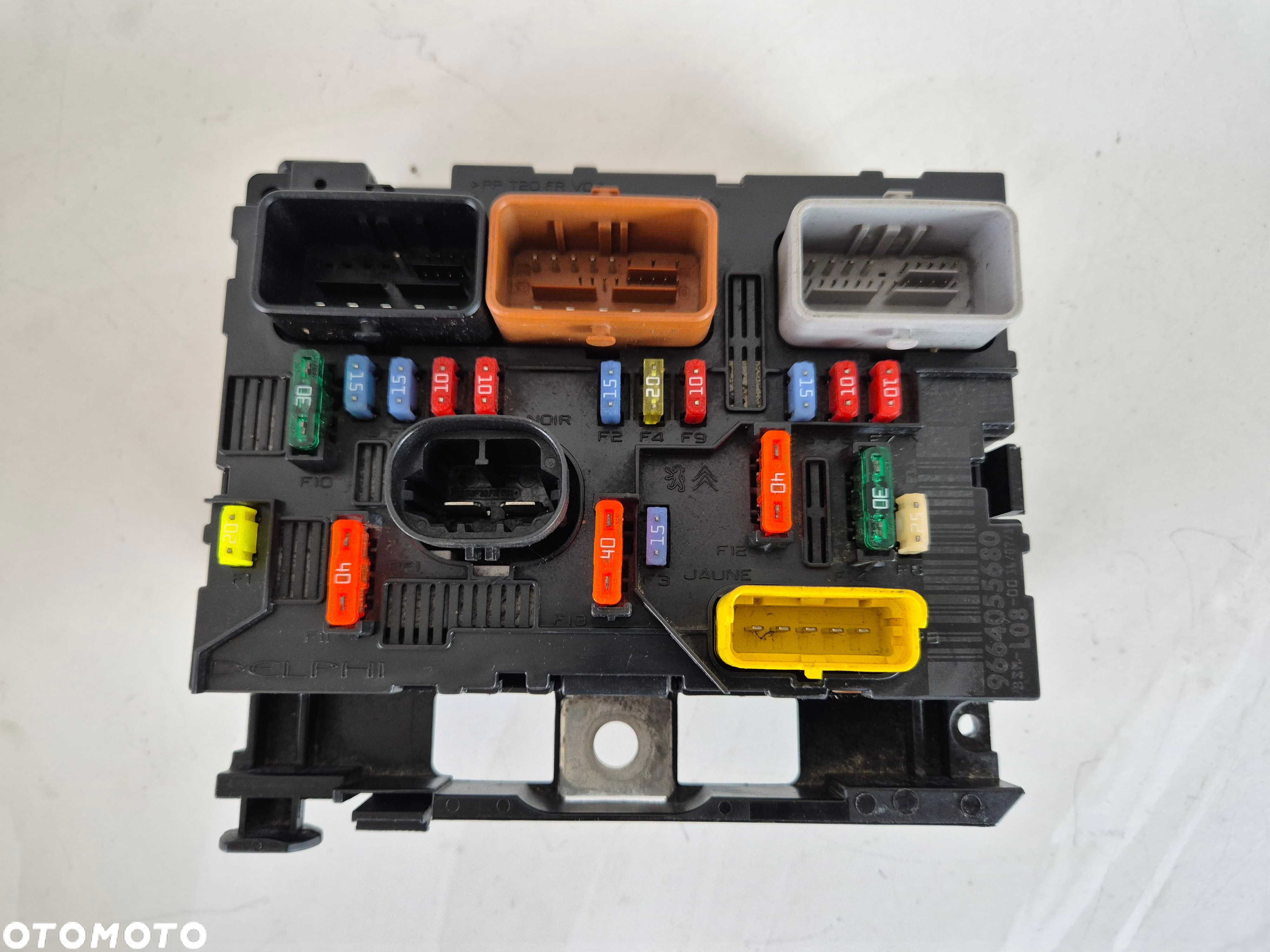 citroen C4 picasso moduł sterownik skrzynka bezpieczników BSM-L08 - 4