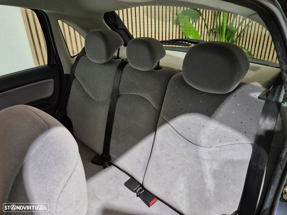 Citroën C3 1.1 SX + - 26