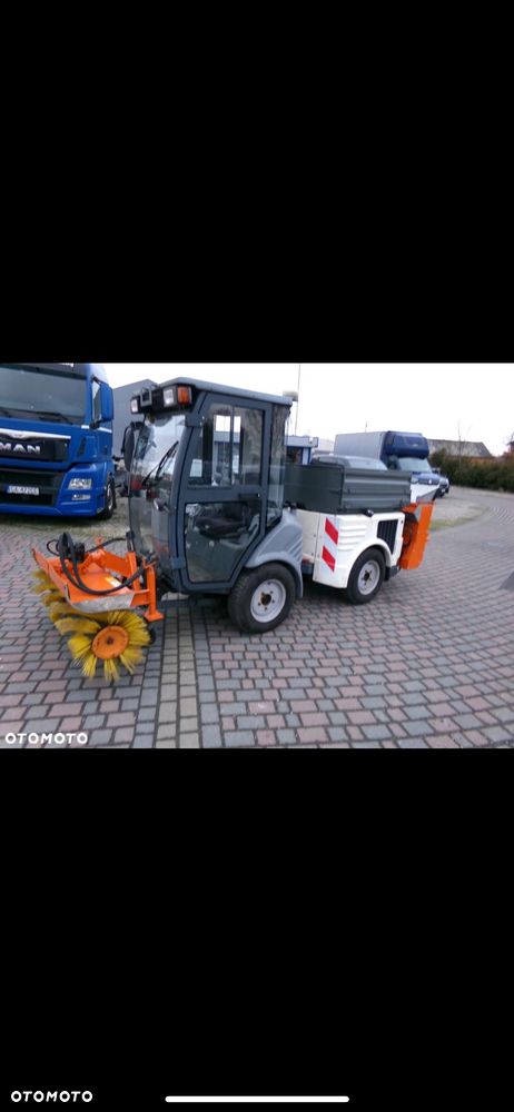 Hako citytrac 4200 zamiatarka solarko piaskarka 4x4 - 2