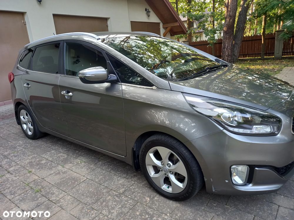 Kia Carens 1.7 CRDi L - 9