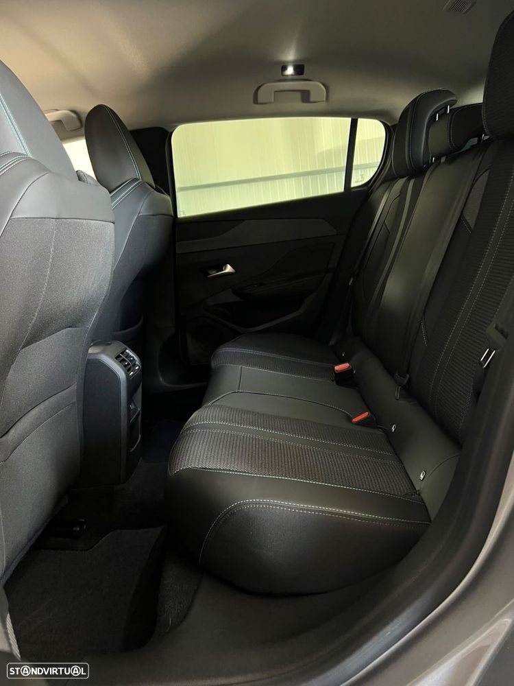 Peugeot 308 - 10