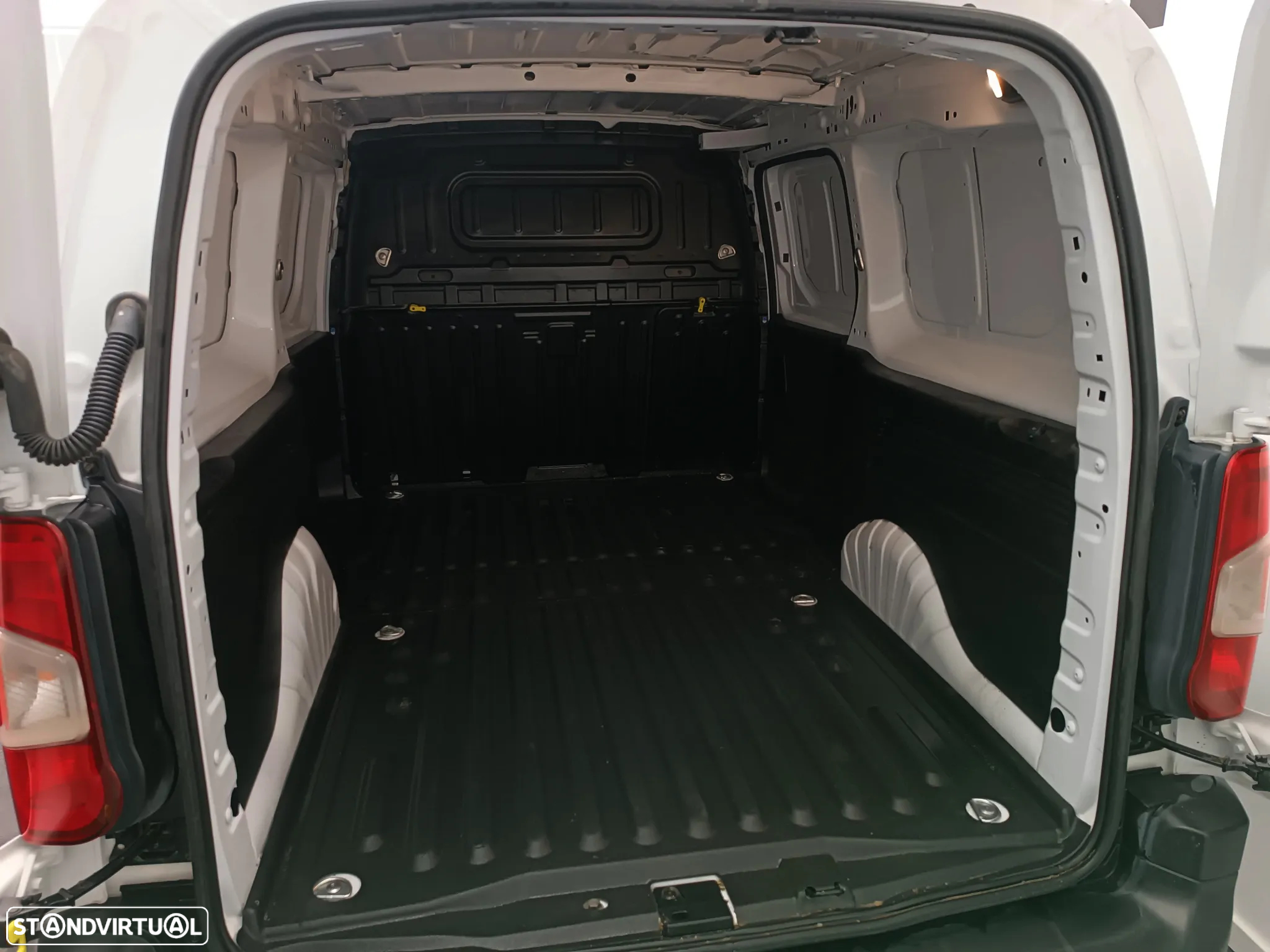 Fiat Novo Doblò BlueHDi 1.5 100cv S&S - 8