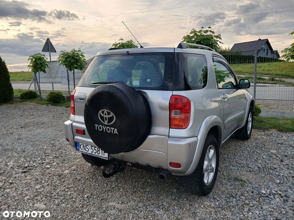Toyota RAV4 - 6