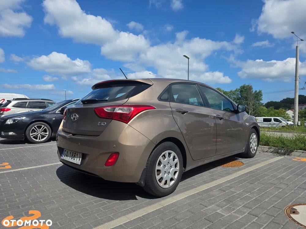 Hyundai i30 1.6 CRDi Comfort - 4