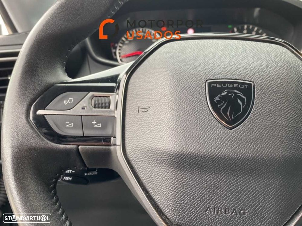 Peugeot 208 1.2 PureTech Active Pack - 11