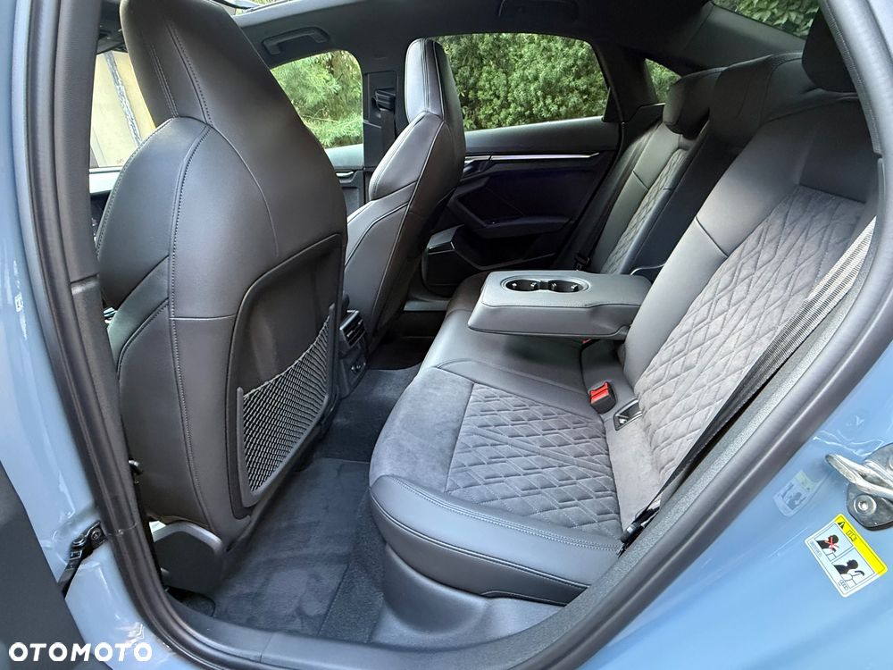Audi RS3 Limousine - 23
