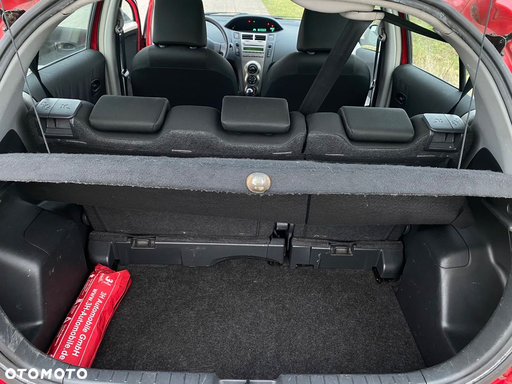 Toyota Yaris 1.33 Luna - 24