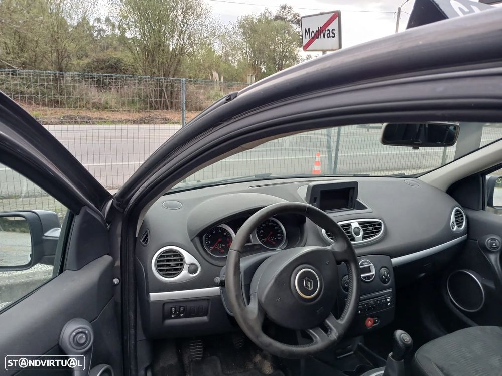 Renault Clio 1.2 16V Dynamique - 2