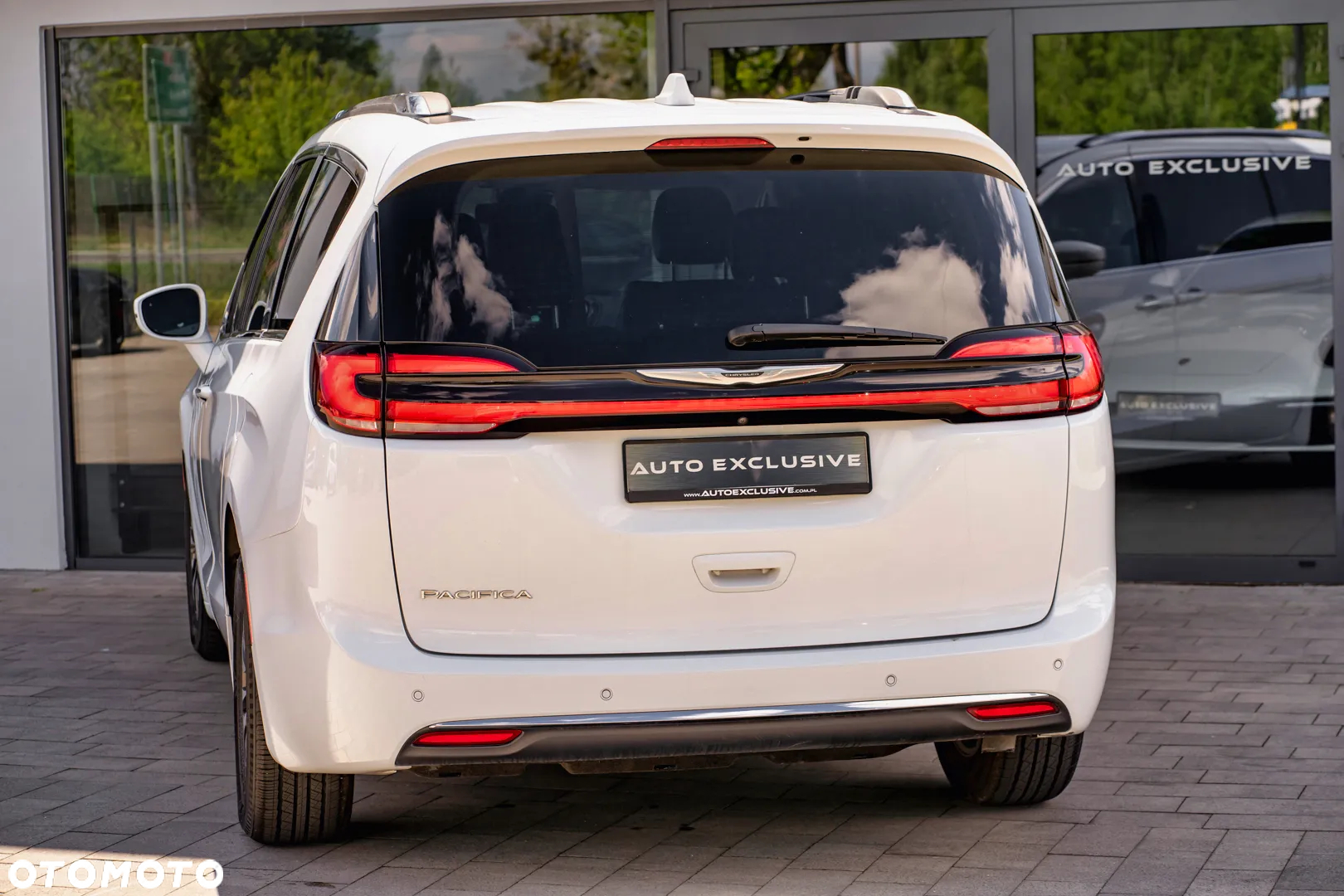 Chrysler Pacifica - 21