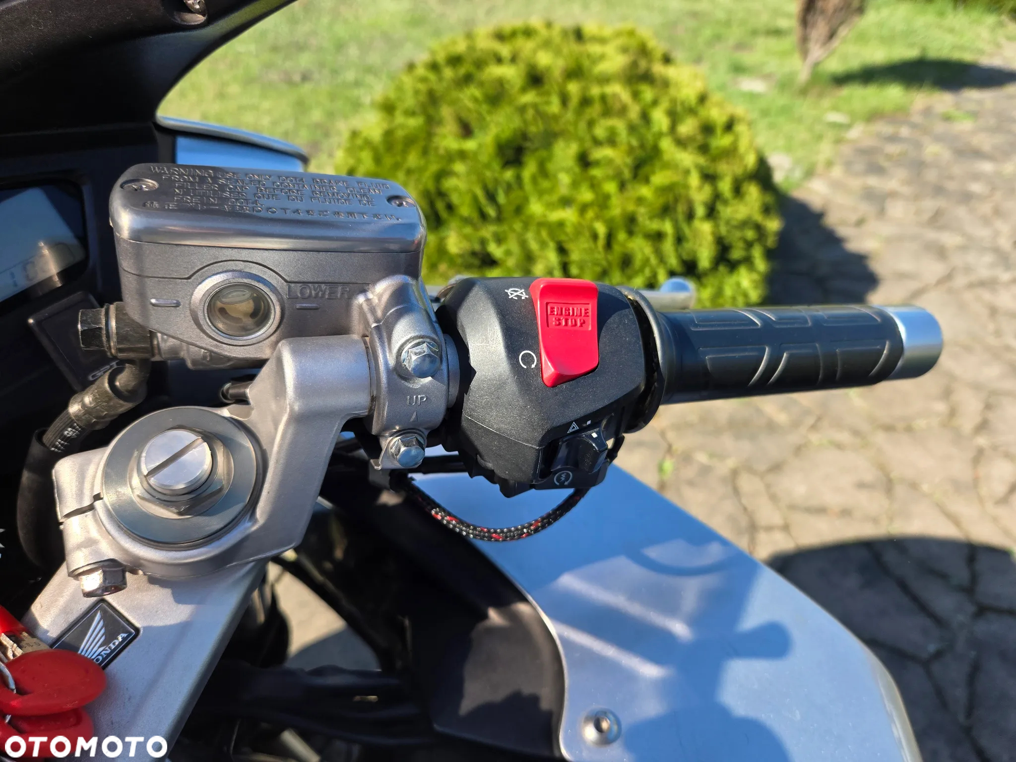 Honda VFR - 15