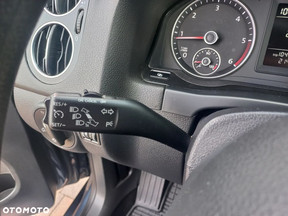 Volkswagen Golf Plus 1.6 TDI DPF Comfortline - 32