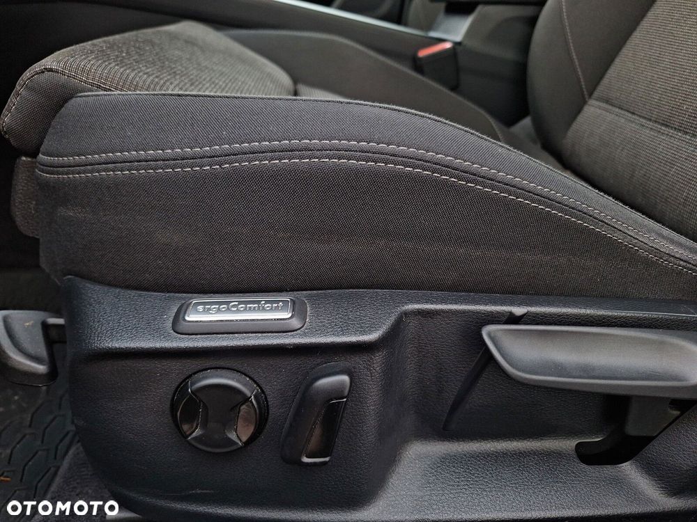 Volkswagen Passat 2.0 TDI BMT Comfortline DSG7 - 11