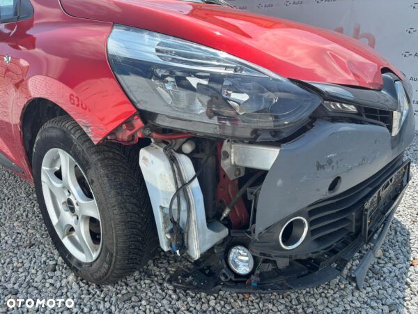 Renault Clio 1.2 16V 75 Expression - 13