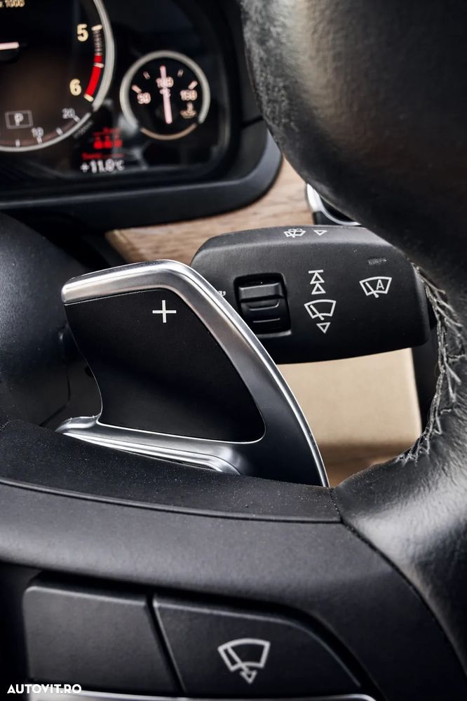 BMW Seria 5 525d xDrive Aut. Luxury Line - 18